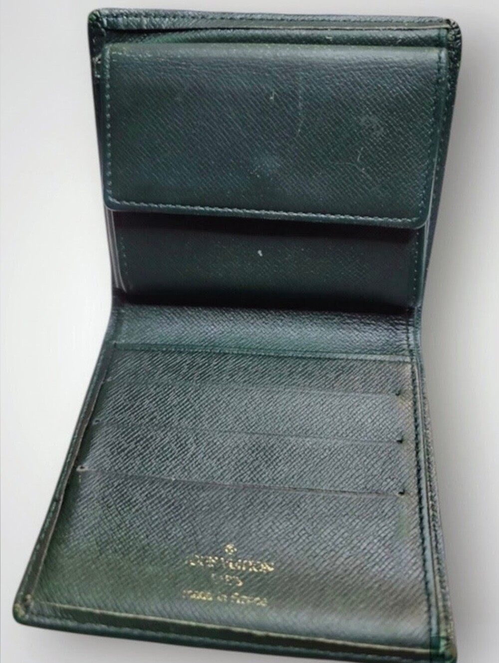 LOUIS VUITTON โ๏ธ Epicea (EPI) Taiga โ๏ธ Compact Bi-Fold Wallet ๐ 1992 Vint. EUC - Picture 5 of 11